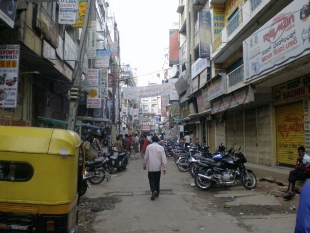 An entire avenue of electronics stores in Bangalore, c/o Sean Ellis/Flickr