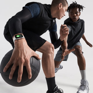 All Apple's Apple Watch Series 4 images