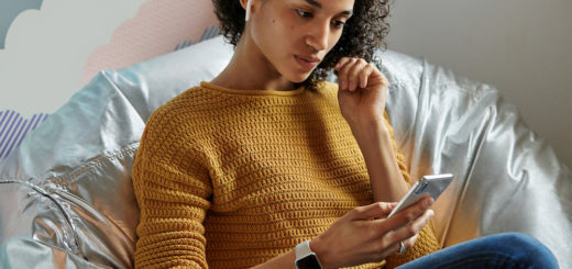 delete bookmarks safari ipad Woman with AirPods